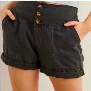 Aerie twill V shorts